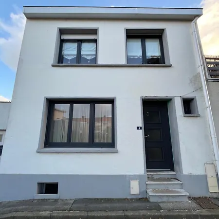 펜션 La De - Maison 3 & Jardin A 2 Pas De La *