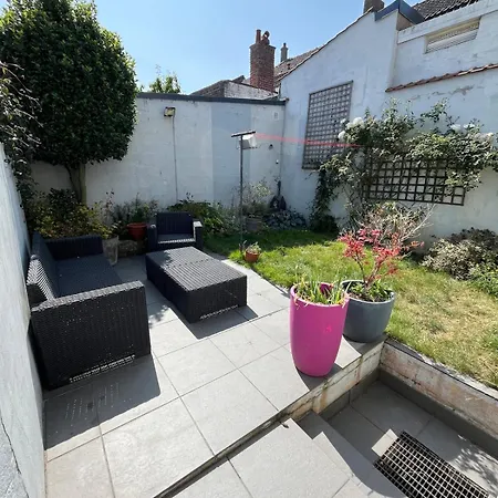 La De - Maison 3 & Jardin A 2 Pas De La